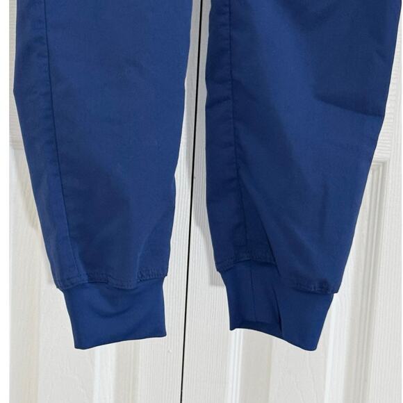 Scrubstar XS women’s scrub pants front & back pockets plus a zippered cargo - Picture 4 of 6